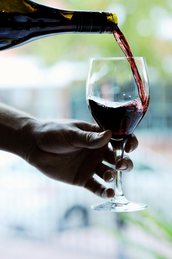 Vin Côte-Rôtie : Élégance et exception dans chaque bouteille